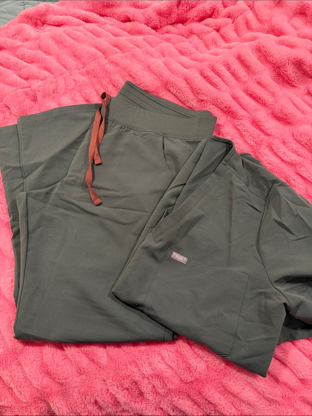 Figs Olive Green Scrub Set